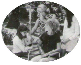 Photograph from page 55 of Angaheenula Aunnathyam