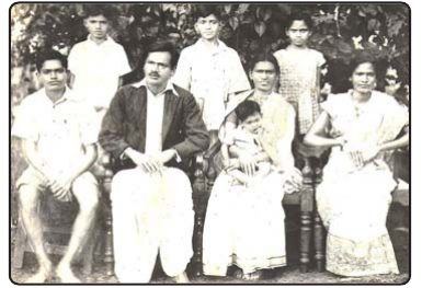 Photograph from page 81 of Bhoodingantha Kreesthu Prabhuni Saakshulu