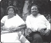 Photograph from page 90 of Eetharamlo Kreesthu Prabhuni Saakshulu