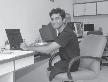Photograph from page 93 of Eetharamlo Kreesthu Saakshi Samuham