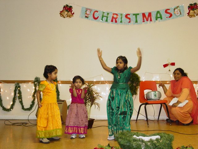 2005 TCFNJ Kids Christmas Drama — photo 15 of 30