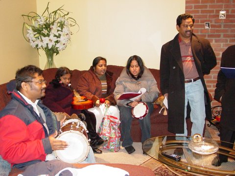 2005 Christmas Carols Pictures — photo 24 of 178
