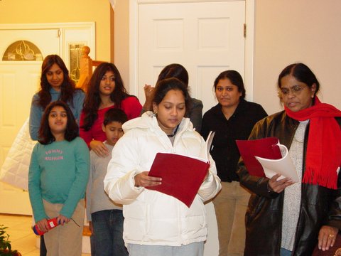 2005 Christmas Carols Pictures — photo 25 of 178