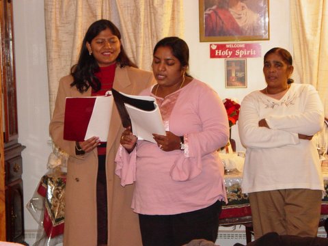2005 Christmas Carols Pictures — photo 32 of 178