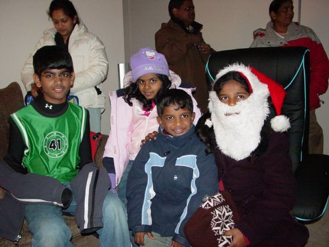 2005 Christmas Carols Pictures — photo 40 of 178