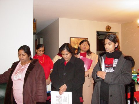2005 Christmas Carols Pictures — photo 43 of 178
