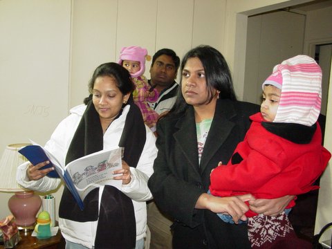 2005 Christmas Carols Pictures — photo 48 of 178