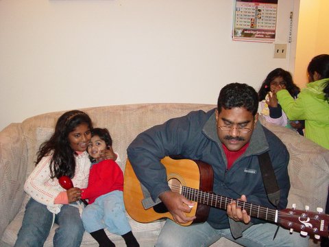 2005 Christmas Carols Pictures — photo 107 of 178