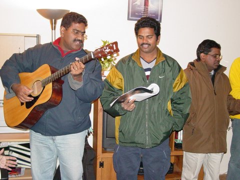 2005 Christmas Carols Pictures — photo 115 of 178