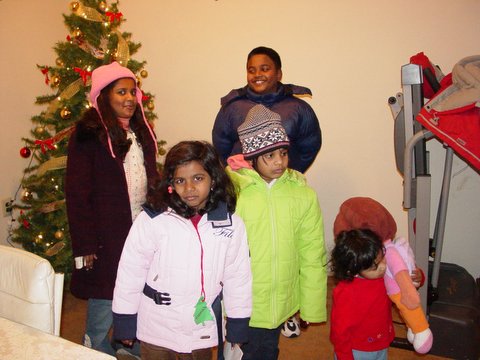 2005 Christmas Carols Pictures — photo 123 of 178