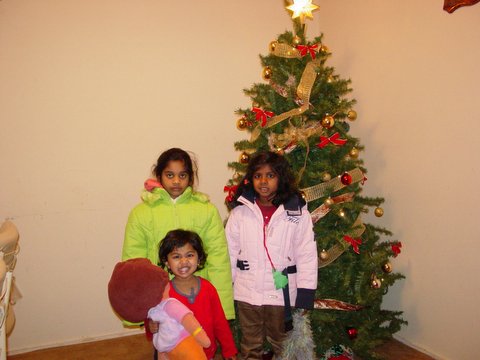 2005 Christmas Carols Pictures — photo 129 of 178
