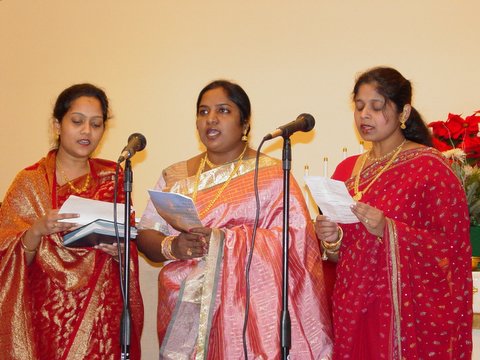 2005 Christmas Service Pictures — photo 18 of 154