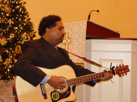 2005 Christmas Service Pictures — photo 20 of 154
