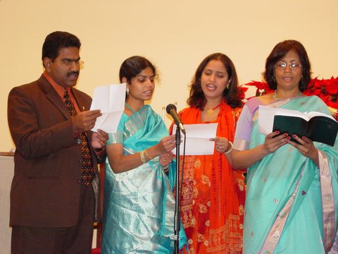 2005 Christmas Service Pictures — photo 40 of 154