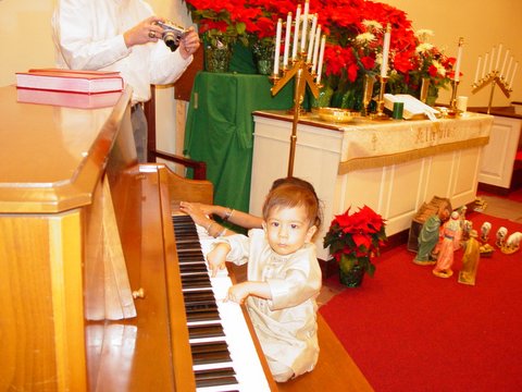 2005 Christmas Service Pictures — photo 119 of 154