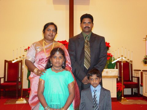 2005 Christmas Service Pictures — photo 141 of 154